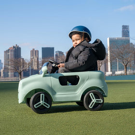 Jetson Mako doors open for easy entry and imaginative play.