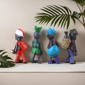 JHESAO PVZ figurines, small, sturdy toys for playtime and collection.