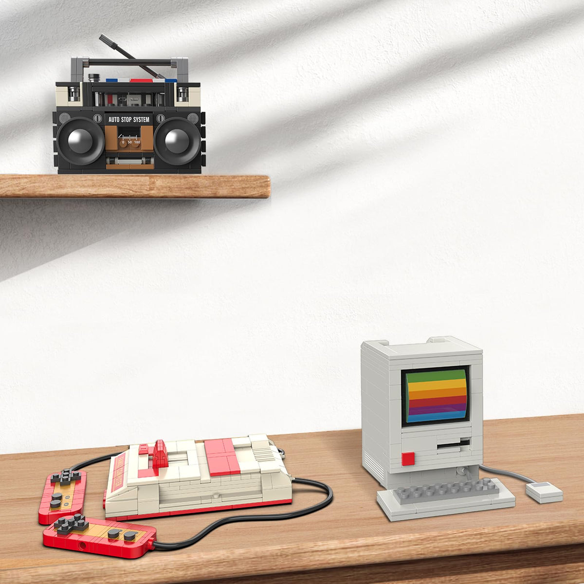 JMBricklayer 20132 radio model reveals authentic vintage details for collection