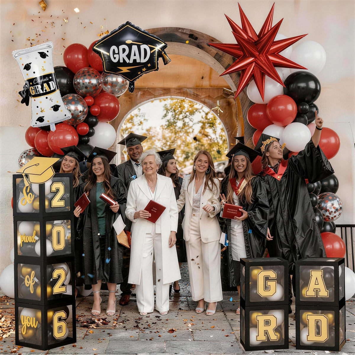 Jobkoo mixed latex balloons in four sizes offer versatile garland ideas.