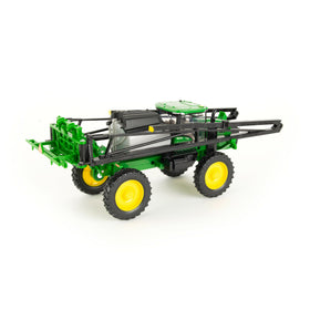 John Deere 412R Sprayer transport-friendly folded boom for easy carrying.
