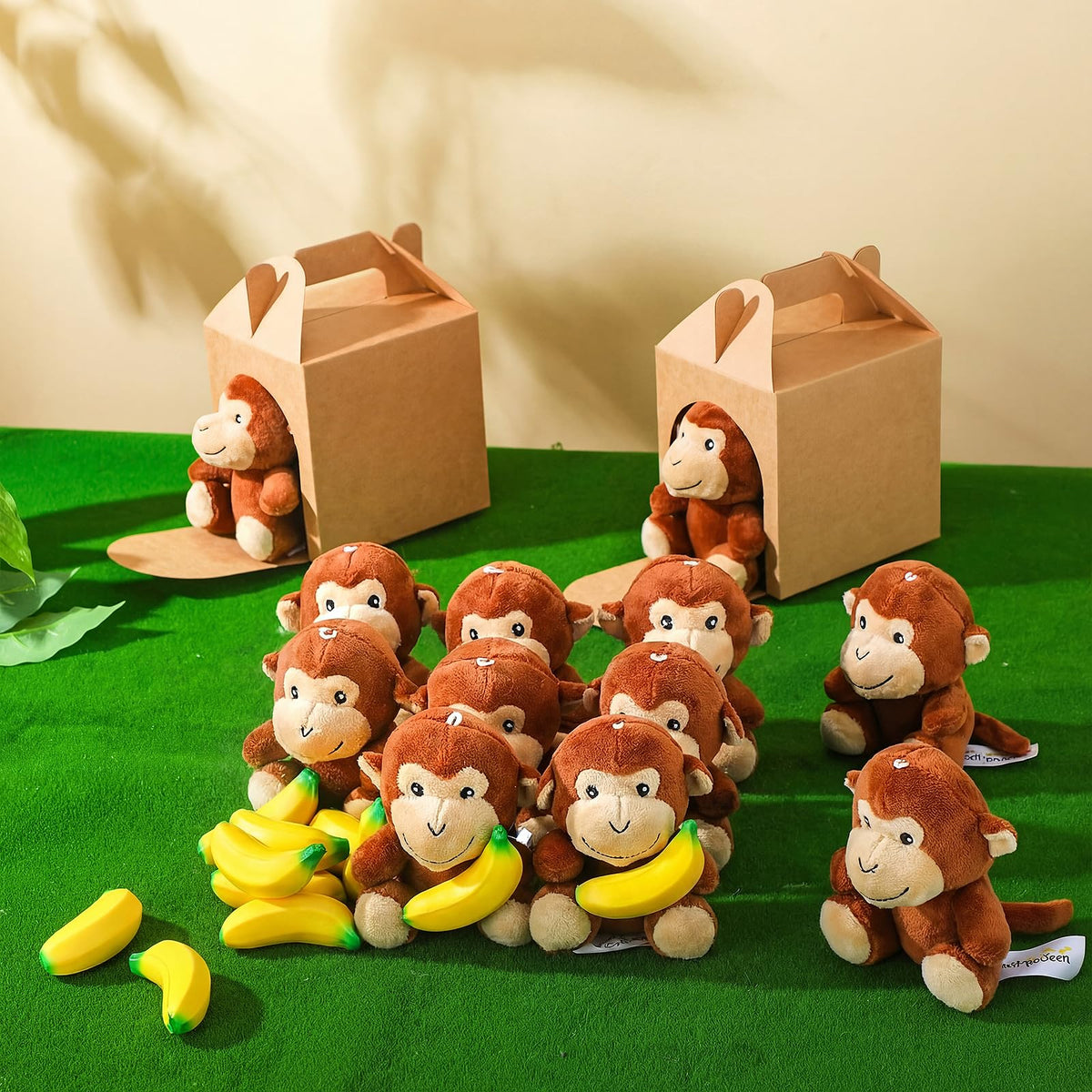 JolliLudo adoption-theme party set enhances guest experience.