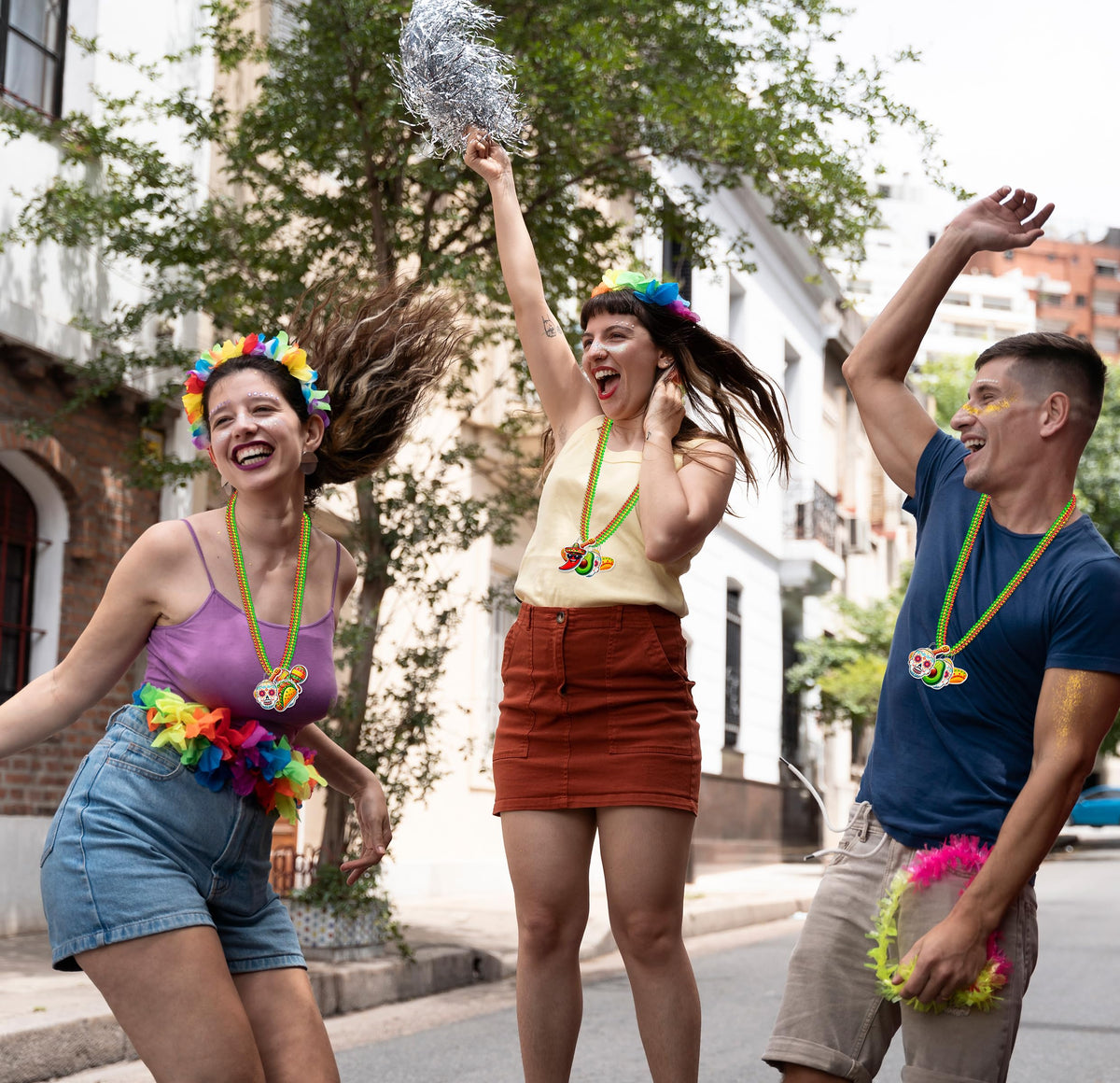 Jollylife hat necklace pairs with outfits for lively Cinco de Mayo vibes