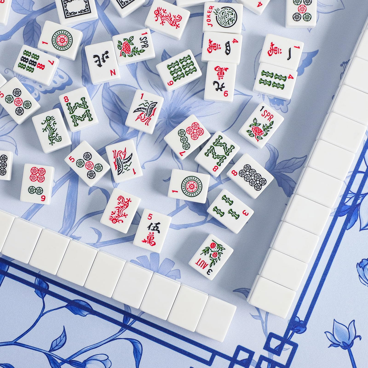 Jongyance Mahjong Mat rollable fiber surface enables easy transport and daily use