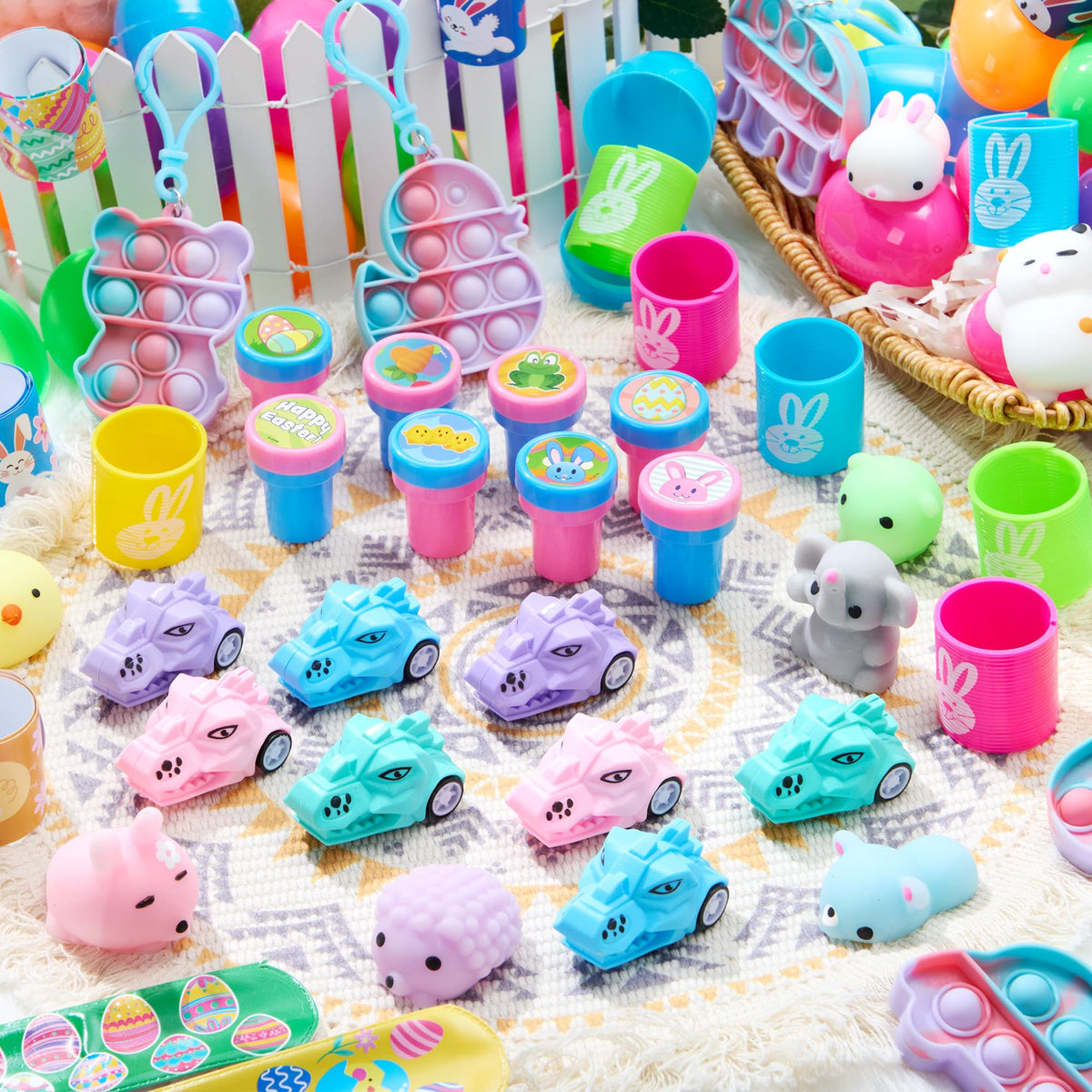 JOYIN eggs include springs for extra bounce and discovery.
