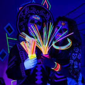 JOYIN bulk pack for party favors and celebrations with vibrant glow.