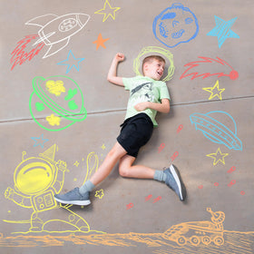 JOYIN color-pack chalk set designed for family-friendly creative sessions.