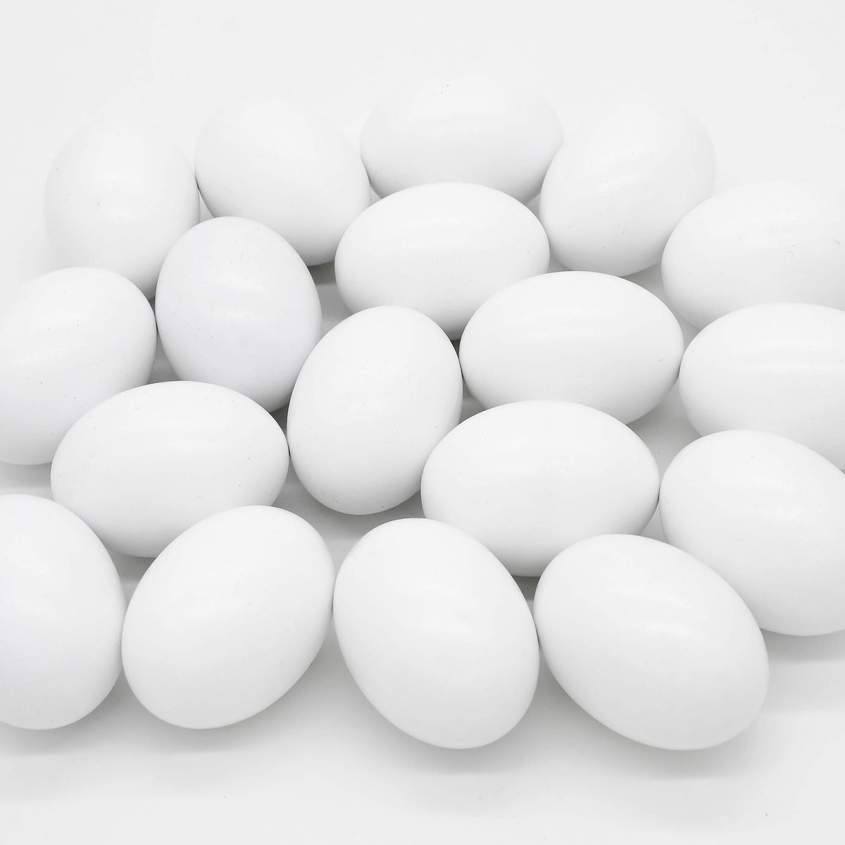 JOYIN gift-decor pack with plain white wooden eggs for fillers.