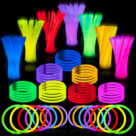 JOYIN glow sticks 8-inch pack lights up parties with bright neon colors