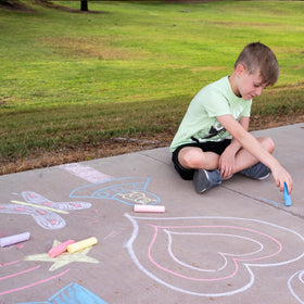 Joyin chalks wash away easily from surfaces after outdoor art