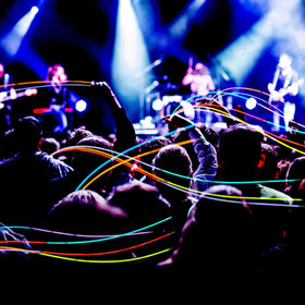 JOYIN glow sticks are non-toxic, waterproof, CPSIA compliant for safe use.