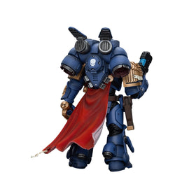JOYTOY Ultramarines Captain jump pack ready for diorama setups and scenes.