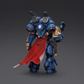 JOYTOY Ultramarines Captain jump pack packaging showing collector-grade presentation.