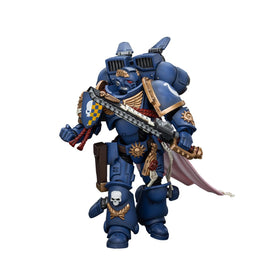 JOYTOY Ultramarines Captain jump pack with full articulation for versatile posing.