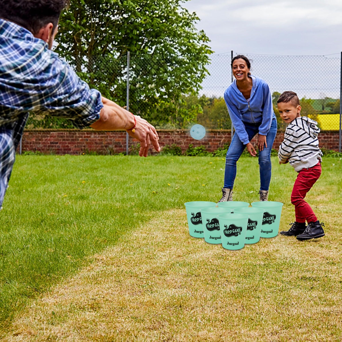Juegoal yard setup shows a portable play area outdoors