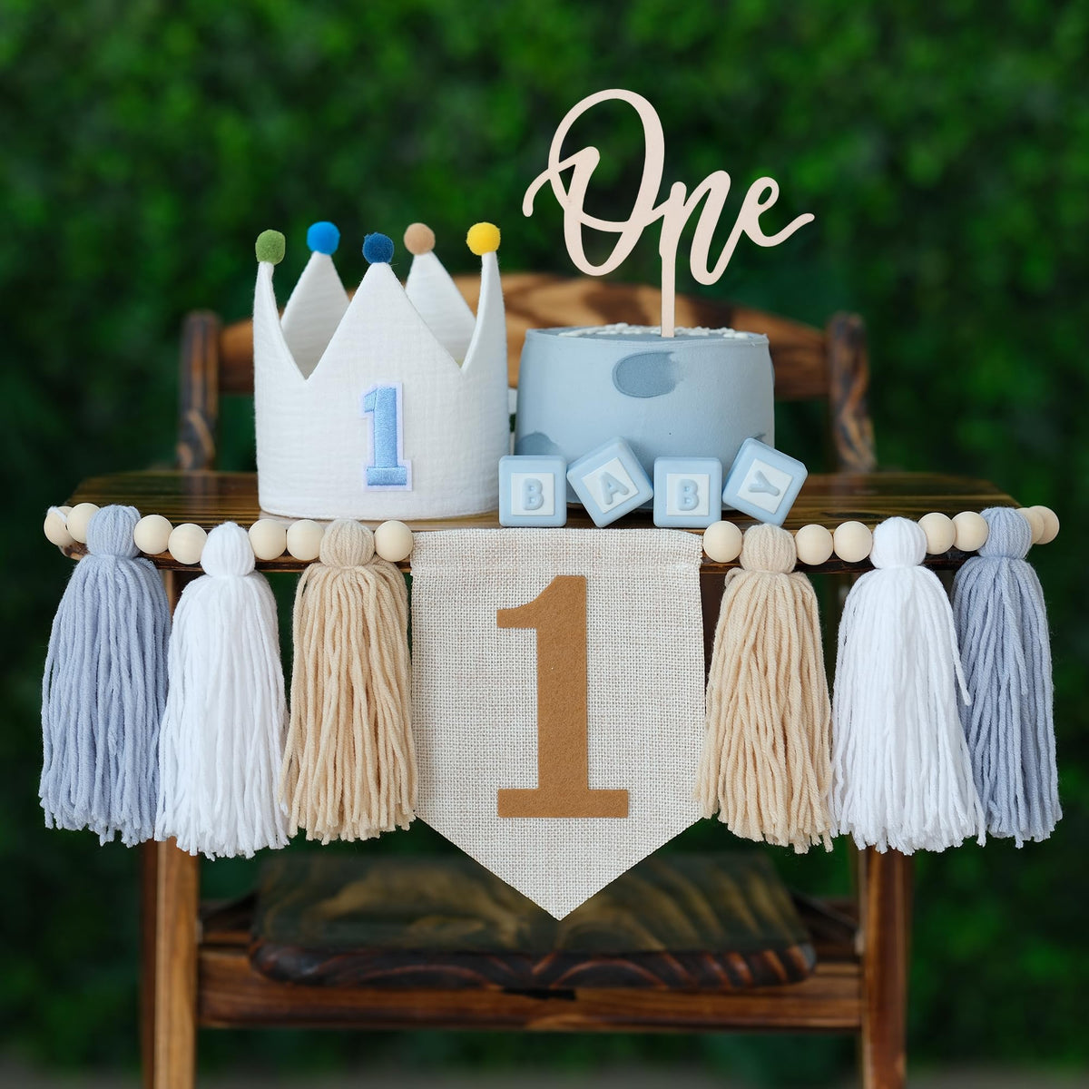 JUIIZAY birthday crown hat adds charm to baby's celebration