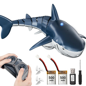 JUKUDAHU RC shark toy remote control ready for splashy pool play.