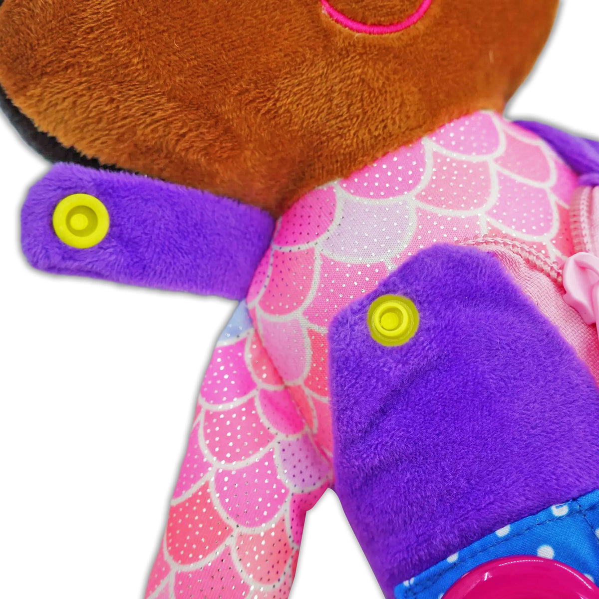 June Garden Dressy Friends Scarlett 15.5-inch height for easy handling