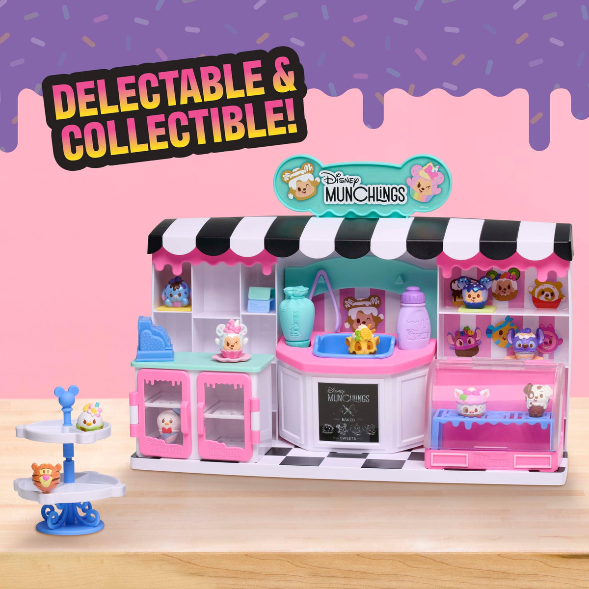 Just Play Disney Munchlings 10 collectible figures ready for display and storytelling.