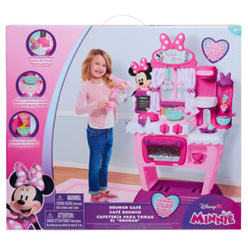 Just Play Minnie Brunch Cafe fried egg adds realistic breakfast play scenarios.