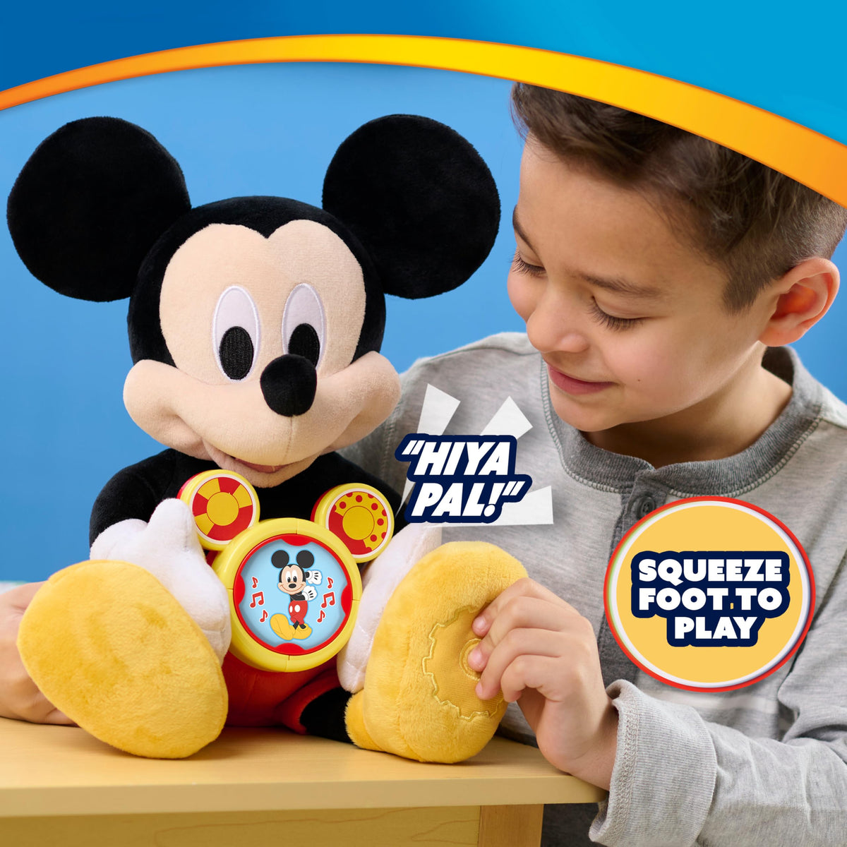 Just Play Oh, Toodles! Mickey calls friends in Call mode.