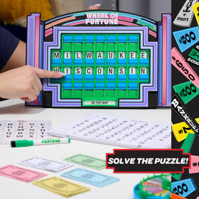 Just Play Wheel of Fortune Deluxe Game play-money helps track winnings quickly.