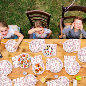 Justforjoyful plates and napkins accommodate up to 50 guests with minimal mess.