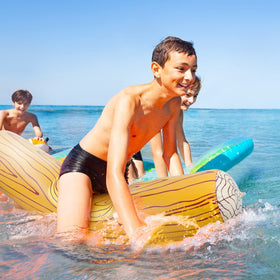 Kacctyen inflated log bed ready for water play and relaxation