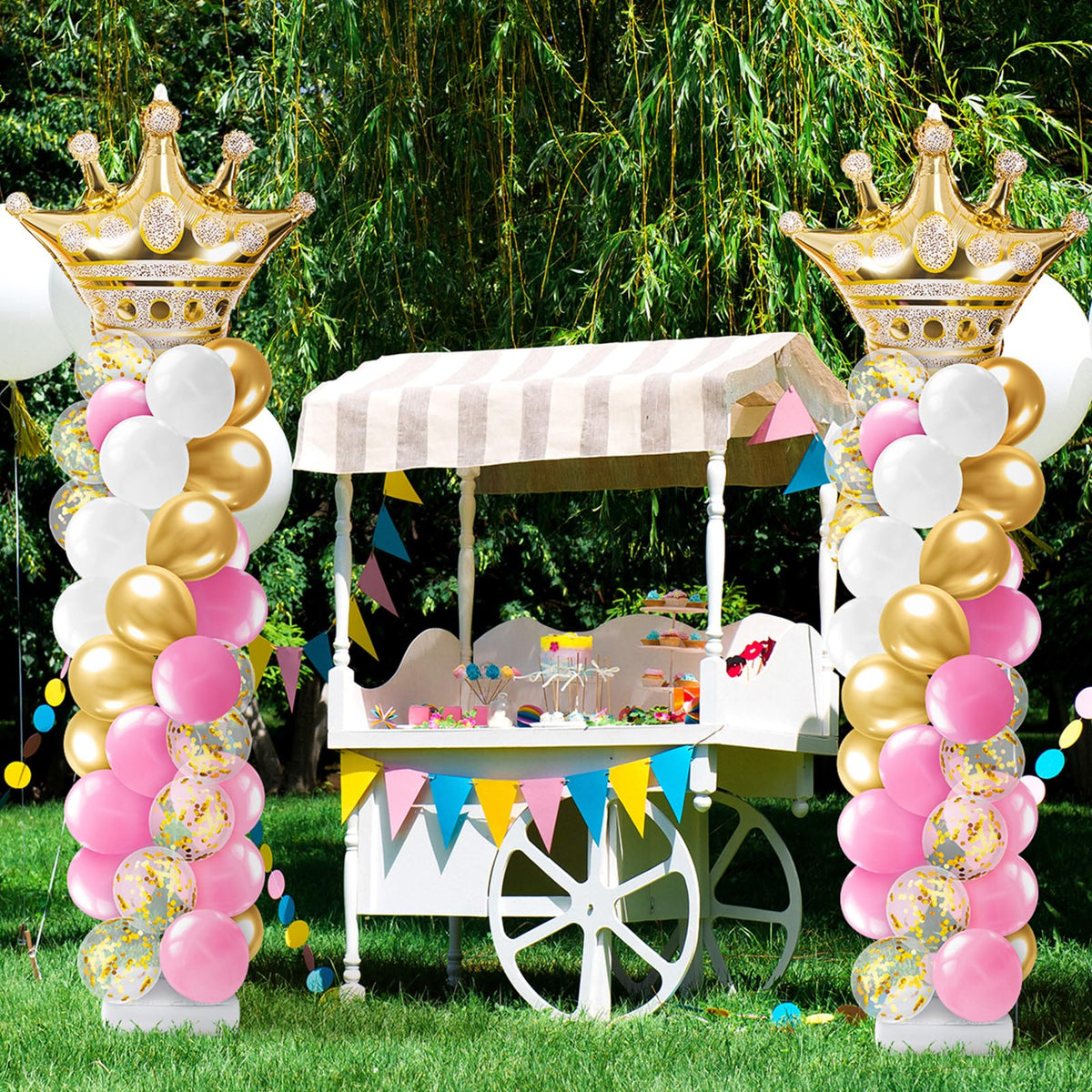Kasyat decorative setup suits baby showers, birthdays, and weddings.