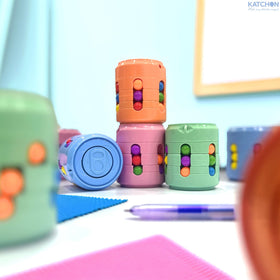KatchOn rotating fidget for classroom use—engaging brain teaser activity.