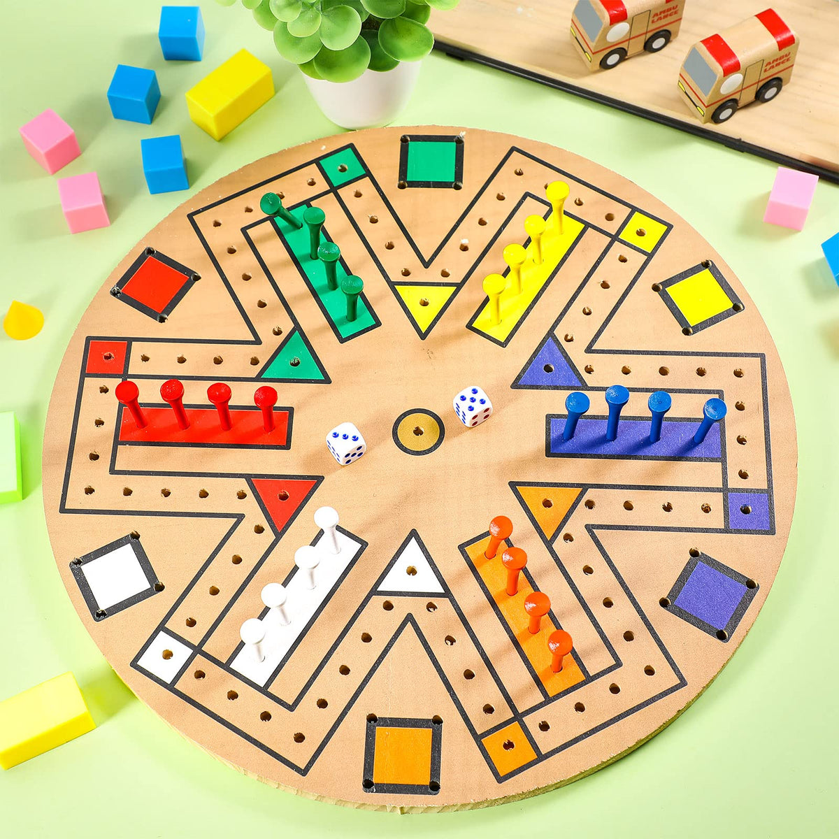 Kathfly Fast Track contents show pegs and dice with easy setup