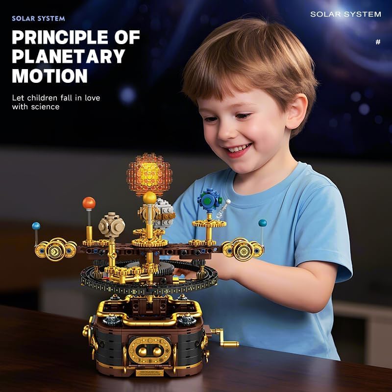 Kececo spinning solar system Jupiter showcases bands and massive scale.