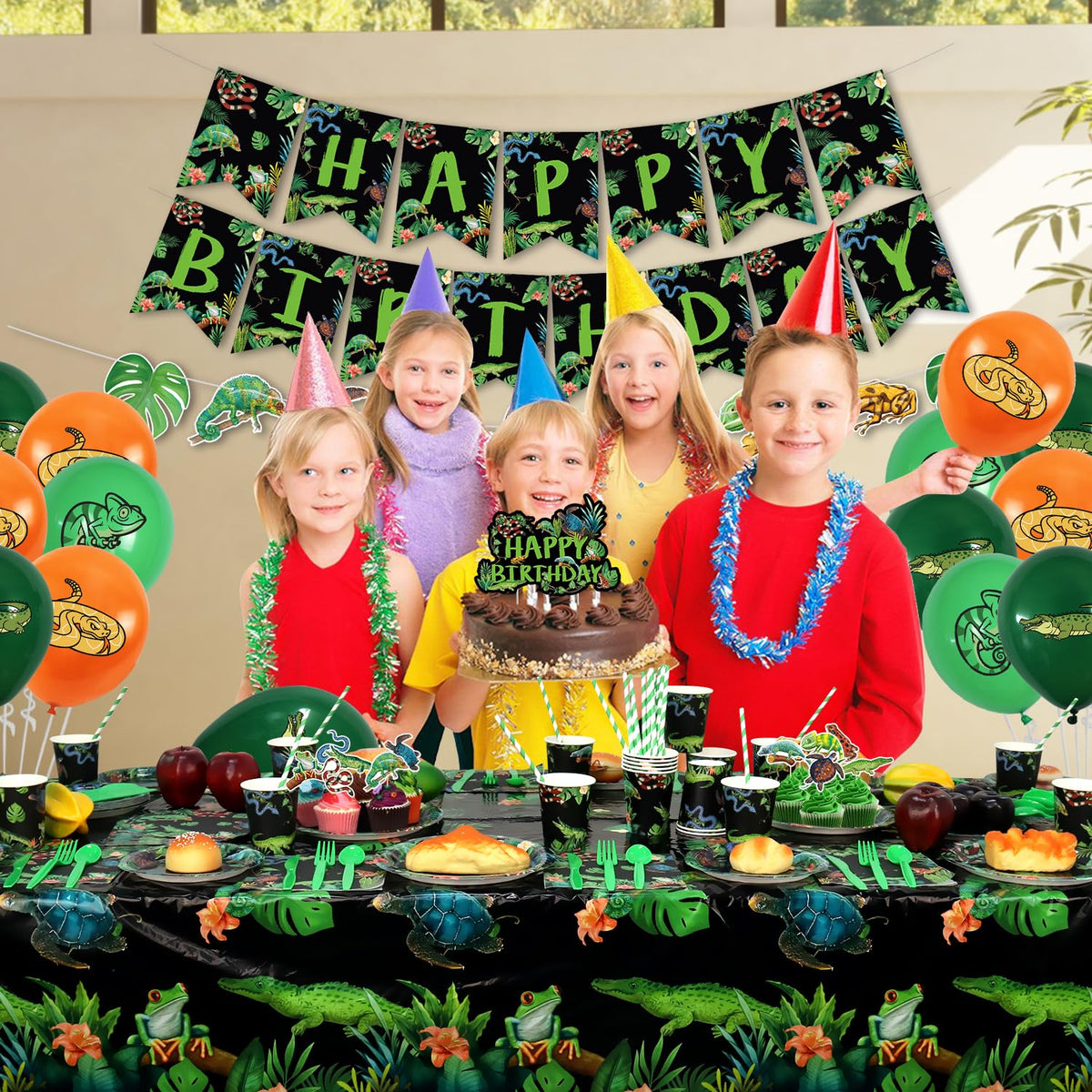 KEFAN reptile plates set provides sturdy partyware for quick cleanup