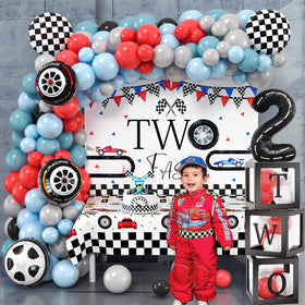 KELENO 134 tablecloth unifies the party decor