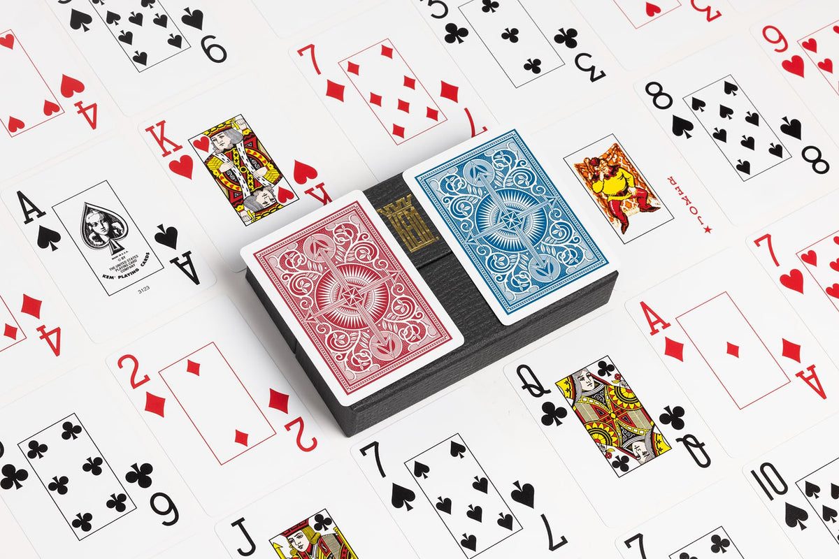 Durable, scuff-resistant design helps KEM Arrow cards withstand intense game nights.