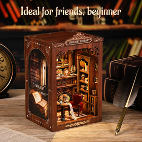 KERNOWO Book Nook Kit texture closeup highlights natural wood grain