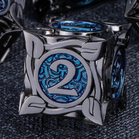 KERWELLSI diamond D4 metal dice for unique rolls and style