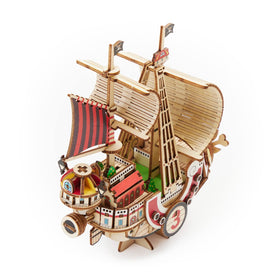 Ki-gu-mi display stand complements the Thousand Sunny model.