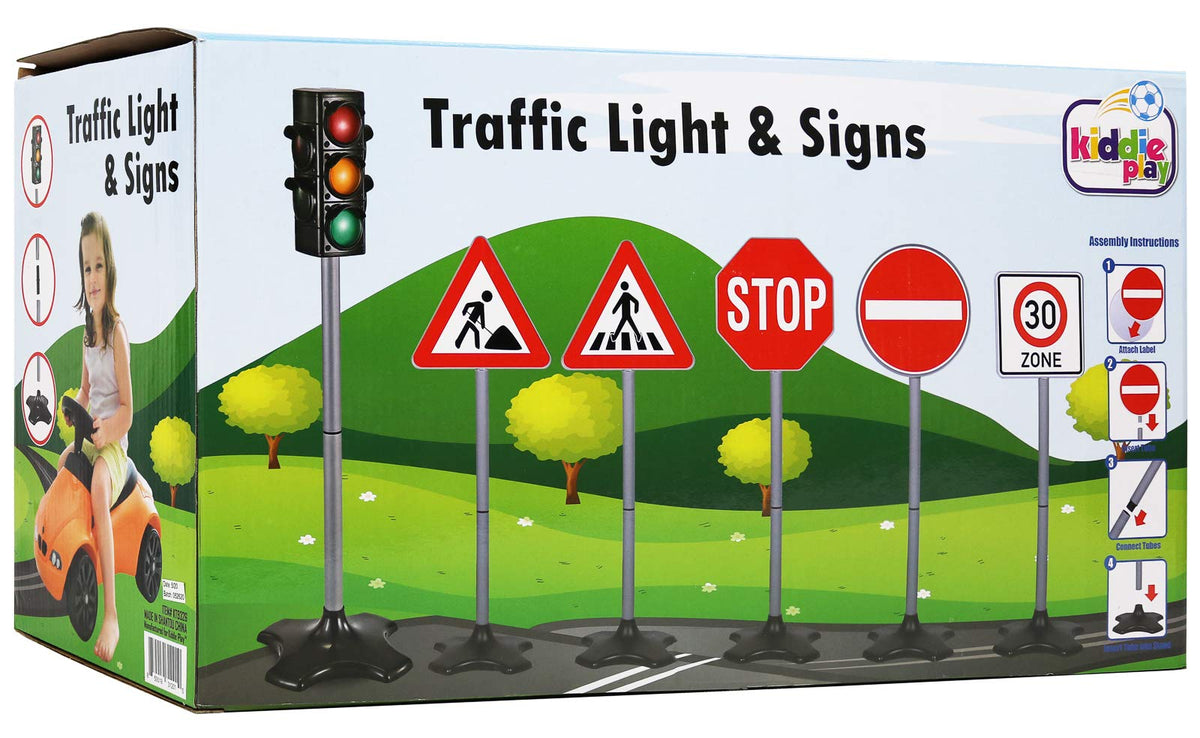 Kiddie Play beeping LED traffic light demonstrates color changes during play.
