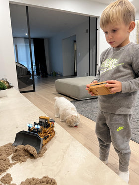 KIDMARKT battery pack extends playtime with rechargeable power