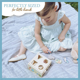 KIDS PREFERRED Peter Rabbit character blocks invite storytime play and imaginative exploration.