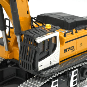 KidsFaves Pro-Grade RC Excavator digging-action demonstrates realistic operation outdoors.