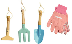 Kinderific watering can with soft flow supports comfortable, mess-free watering.