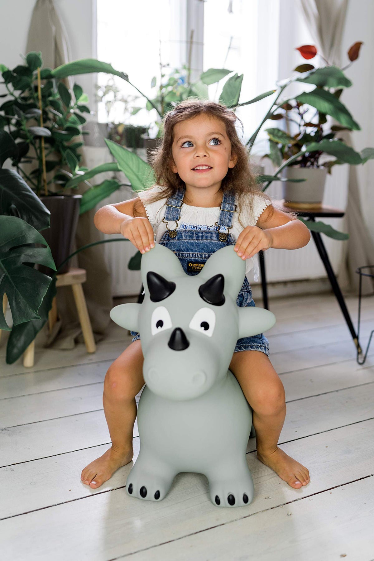 Kindsgut Bouncy Hopper Hippo side view ideal for toddlers’ gentle bounce