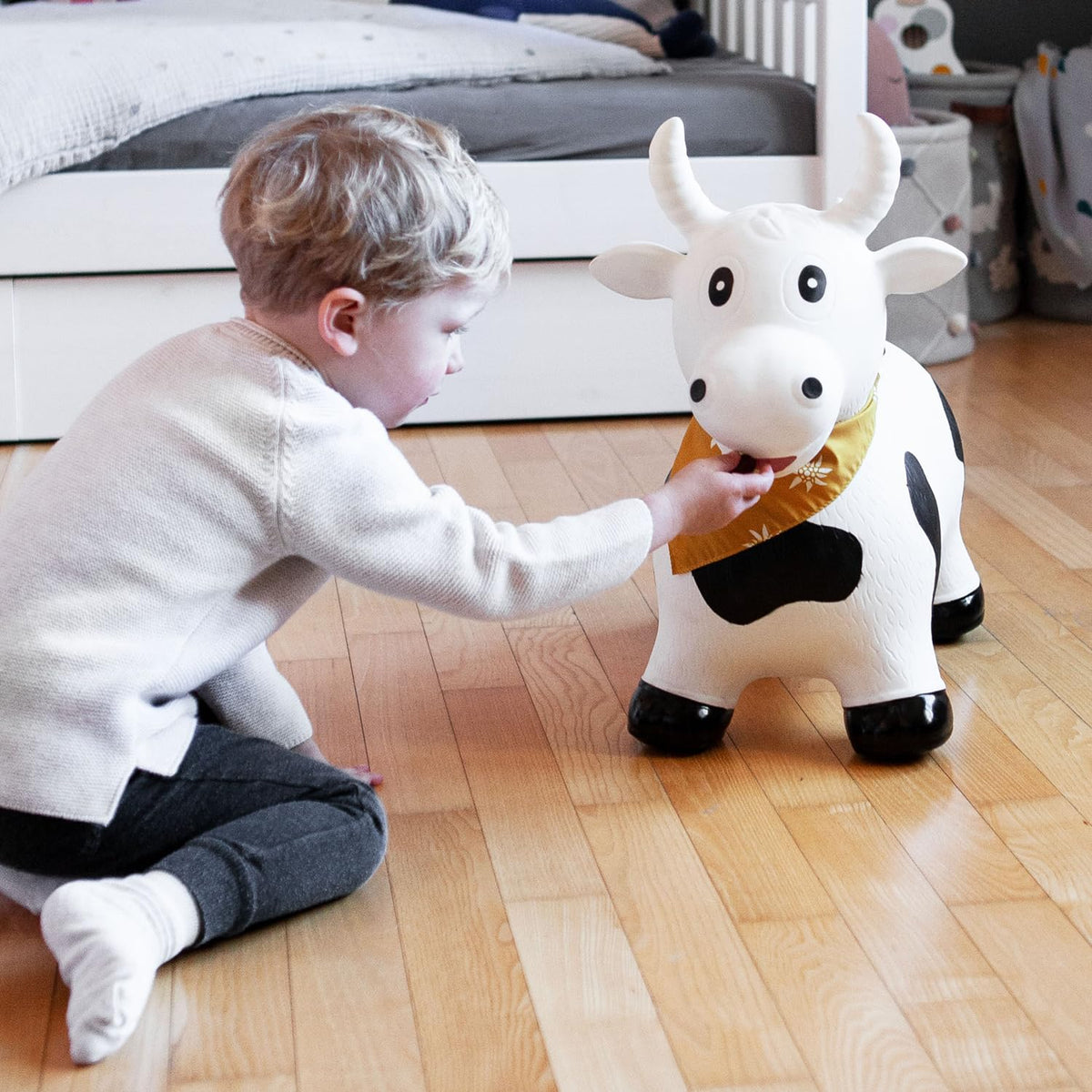 Kindsgut bunny bouncy hop makes indoor play safe and cozy.