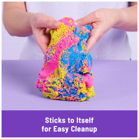 Kinetic Sand octagon mold included for geometric patterns.