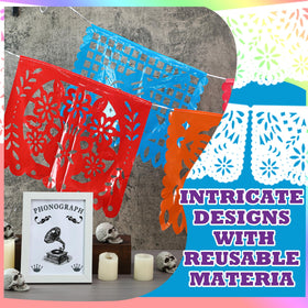 Kinlop banners suited for indoor and outdoor use on doors or trees.