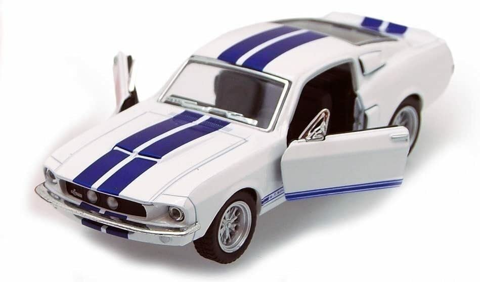 KiNSMART 1967 Mustang GT500 pullback action for quick tabletop racing.