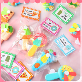 Kittmip 24-pack gift set with fans and cards ready for gifting