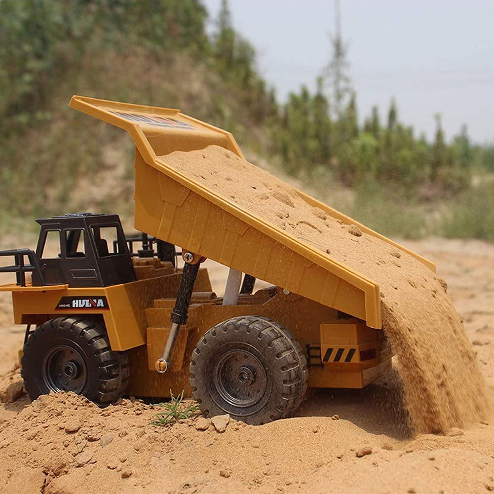 kkny remote dump truck four-wheel-drive for rugged play on any surface.
